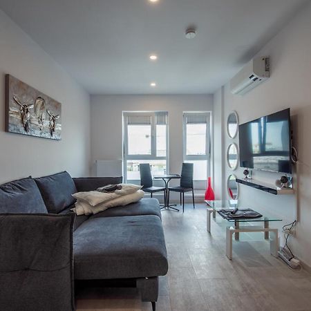Fancy Penthouse Studio With Lakeview W10 Bucharest Luaran gambar