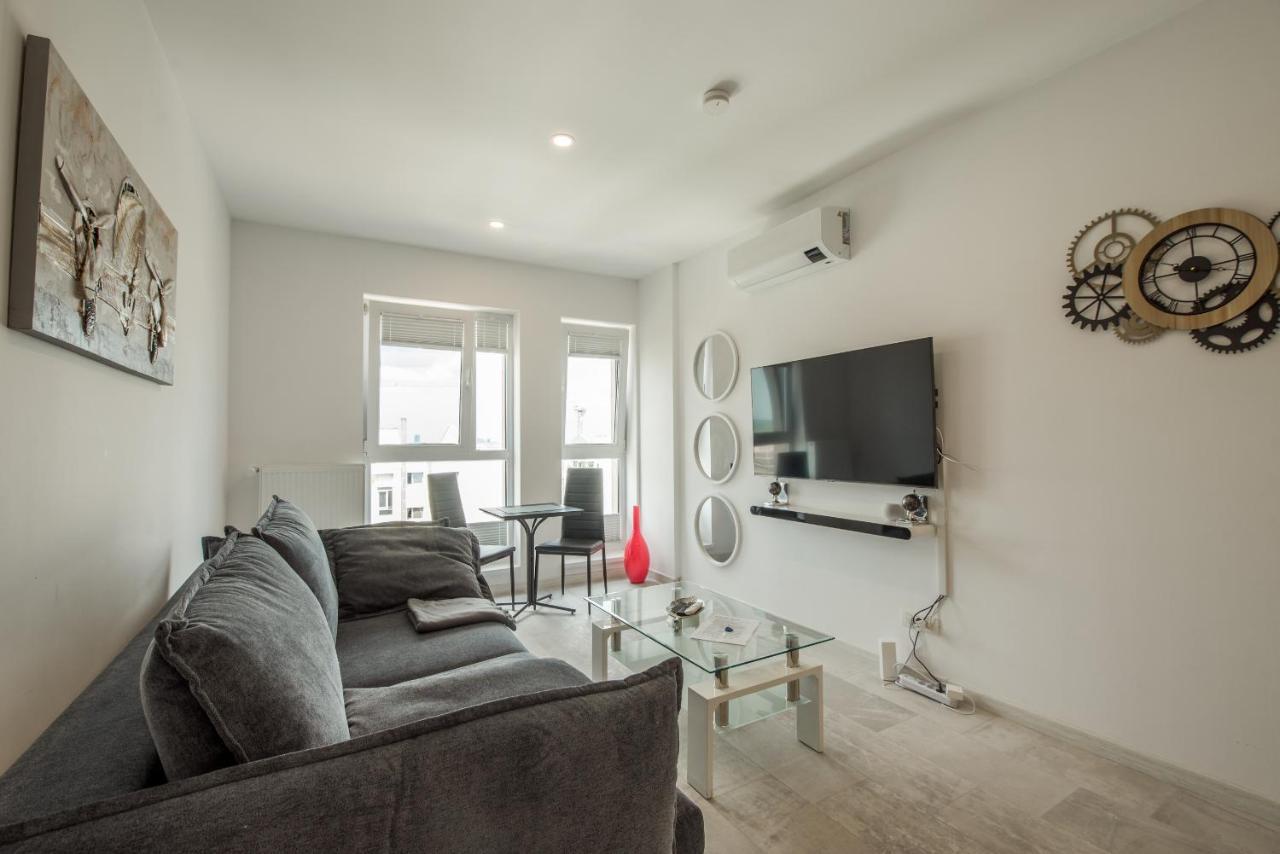 Fancy Penthouse Studio With Lakeview W10 Bucharest Luaran gambar