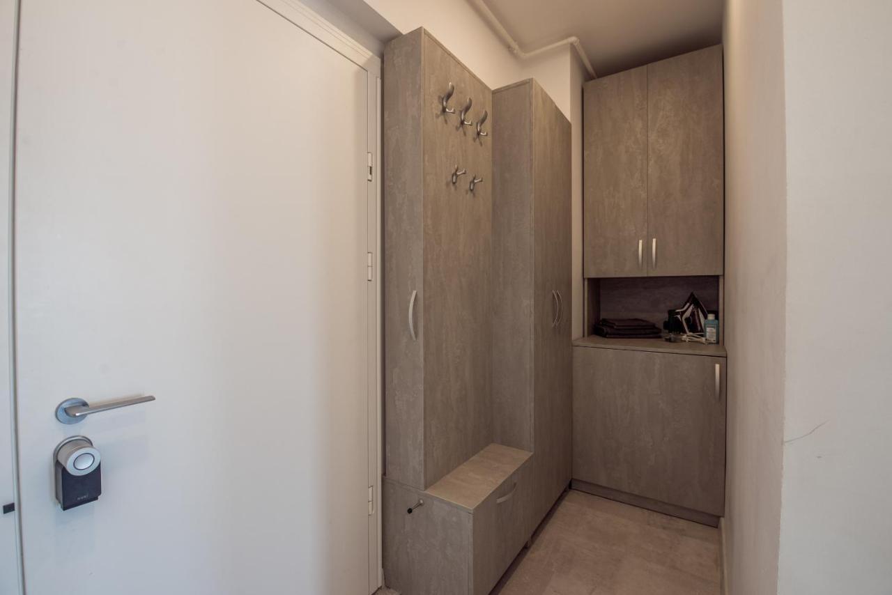 Fancy Penthouse Studio With Lakeview W10 Bucharest Luaran gambar